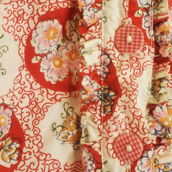 Vintage short frilly dress. - Picture 2 of 4